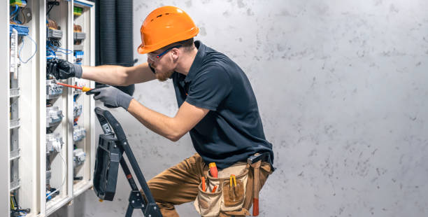 Best Electrical Contractors for Businesses  in Chebanse, IL